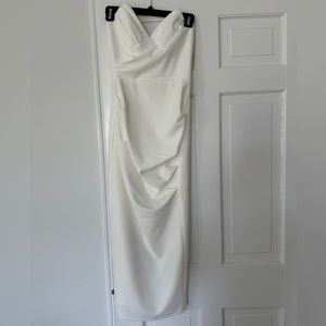 White dress size XS from HELLOMOLLY